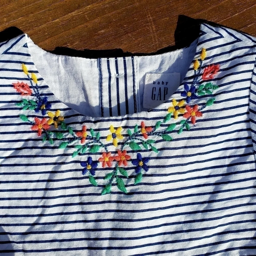 Baby Gap Dress Blue White Pinstripe Embroidered Floral Detail 18-24 M Infant EUC